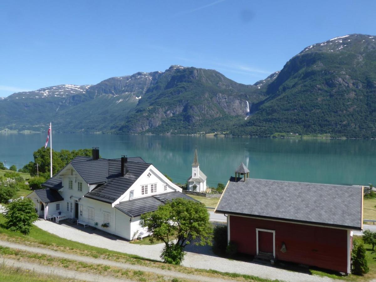 Nes Gard Hotell Høyheimsvik Eksteriør bilde